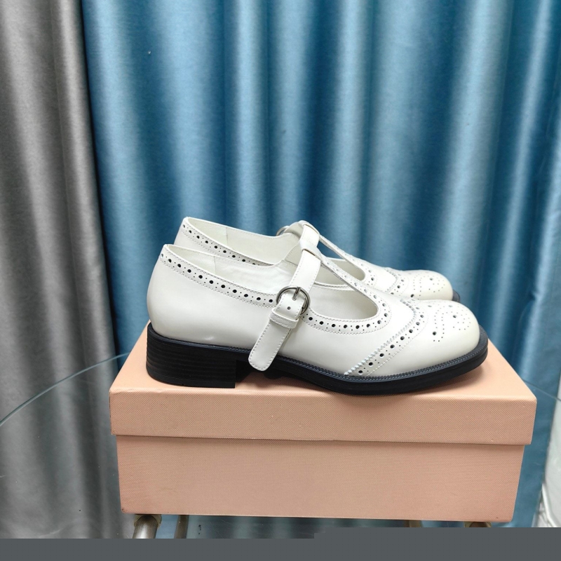 Miu Miu flat shoes